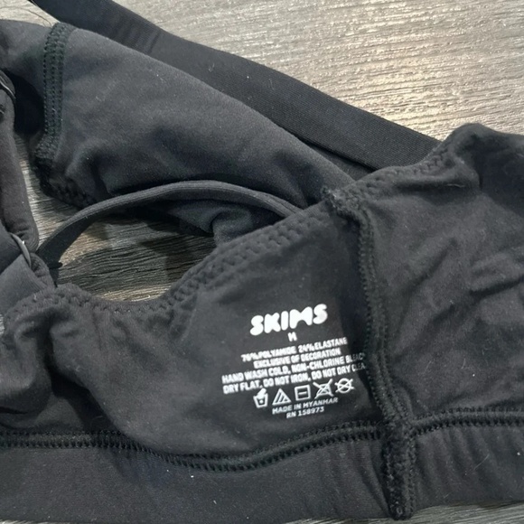 Skims Fits Everybody Scoop Neck Bra Onyx Size M - Picture 4 of 4